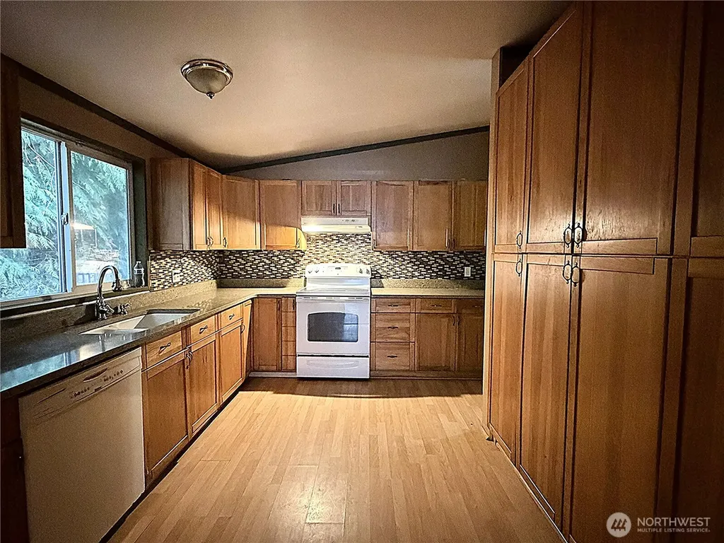 31600 126th Avenue SE Auburn WA 98092