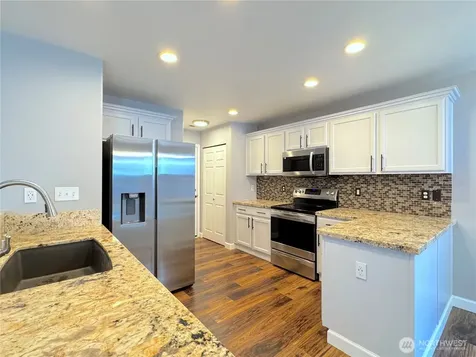 23515 SE 243rd Place Maple Valley WA 98038