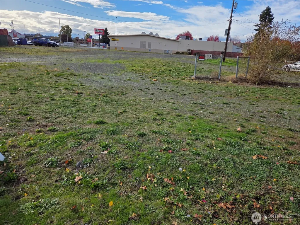 225 Auburn Way S Auburn WA 98002