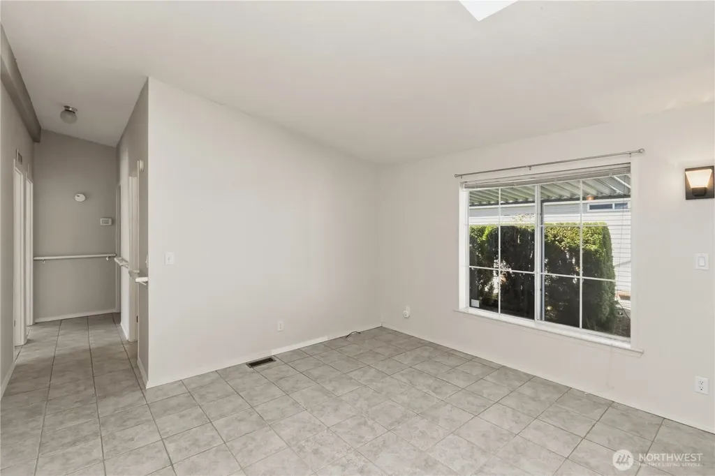 318 Peacock Lane Kelso WA 98626