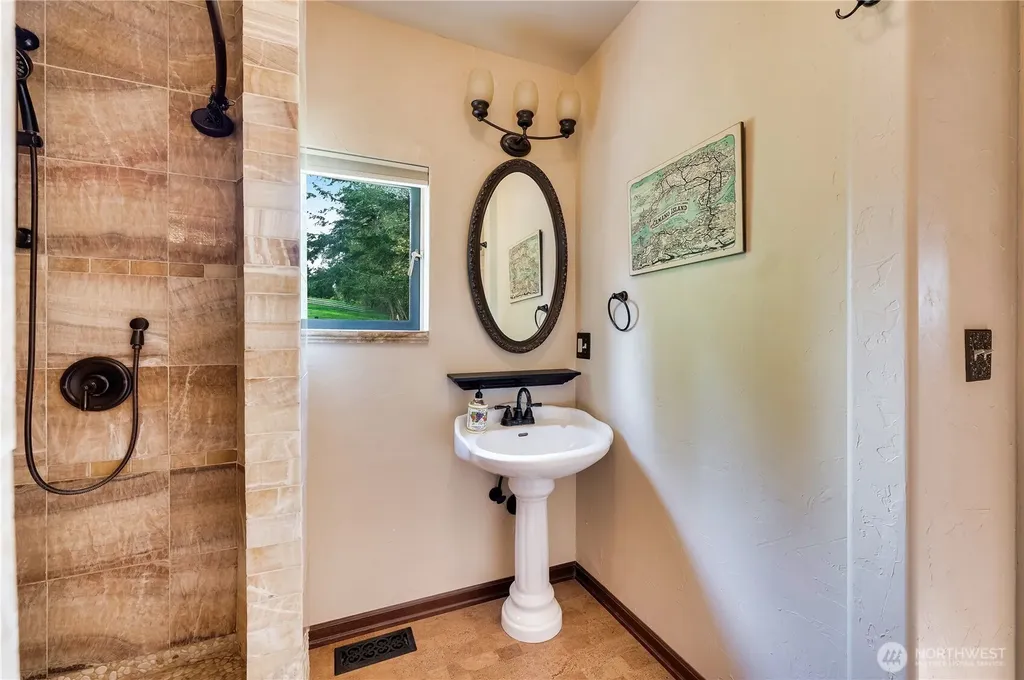 212 Grandview Avenue Camano Island WA 98282