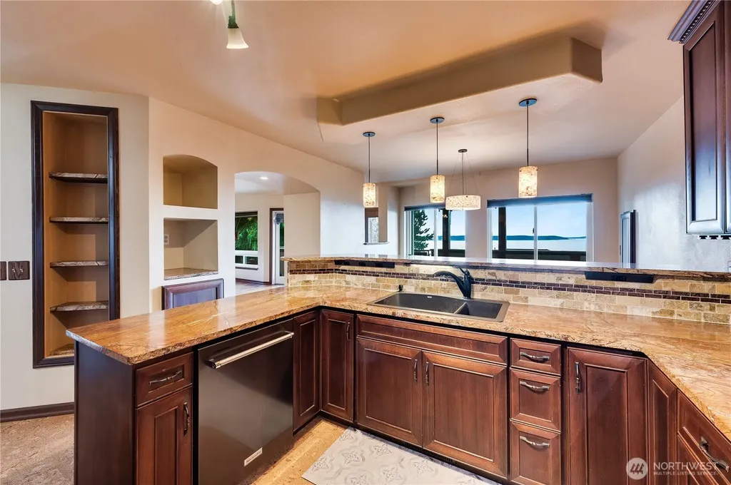 212 Grandview Avenue Camano Island WA 98282