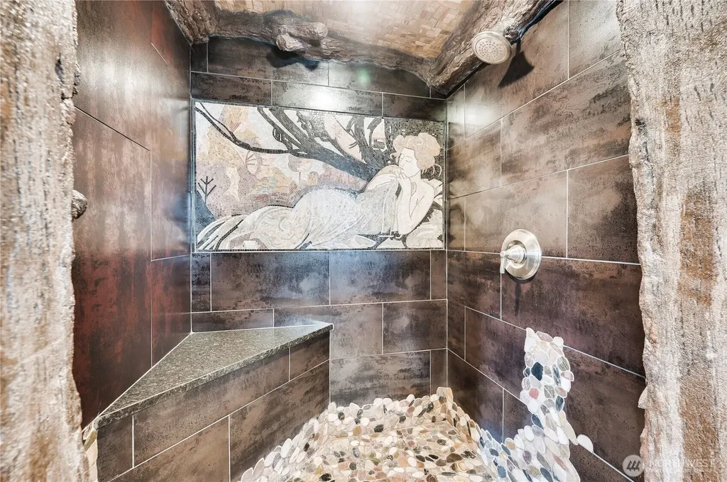 212 Grandview Avenue Camano Island WA 98282