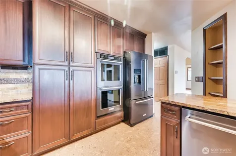 212 Grandview Avenue Camano Island WA 98282