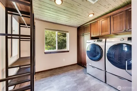 212 Grandview Avenue Camano Island WA 98282