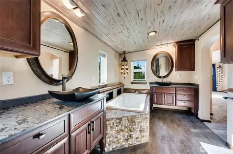 212 Grandview Avenue Camano Island WA 98282