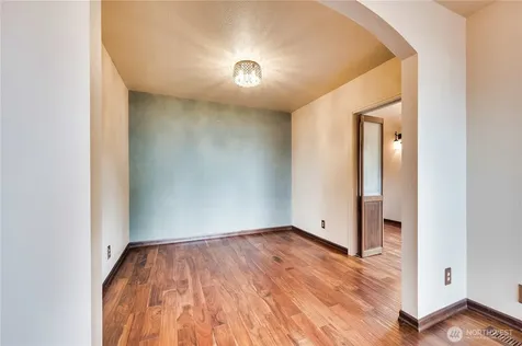 212 Grandview Avenue Camano Island WA 98282