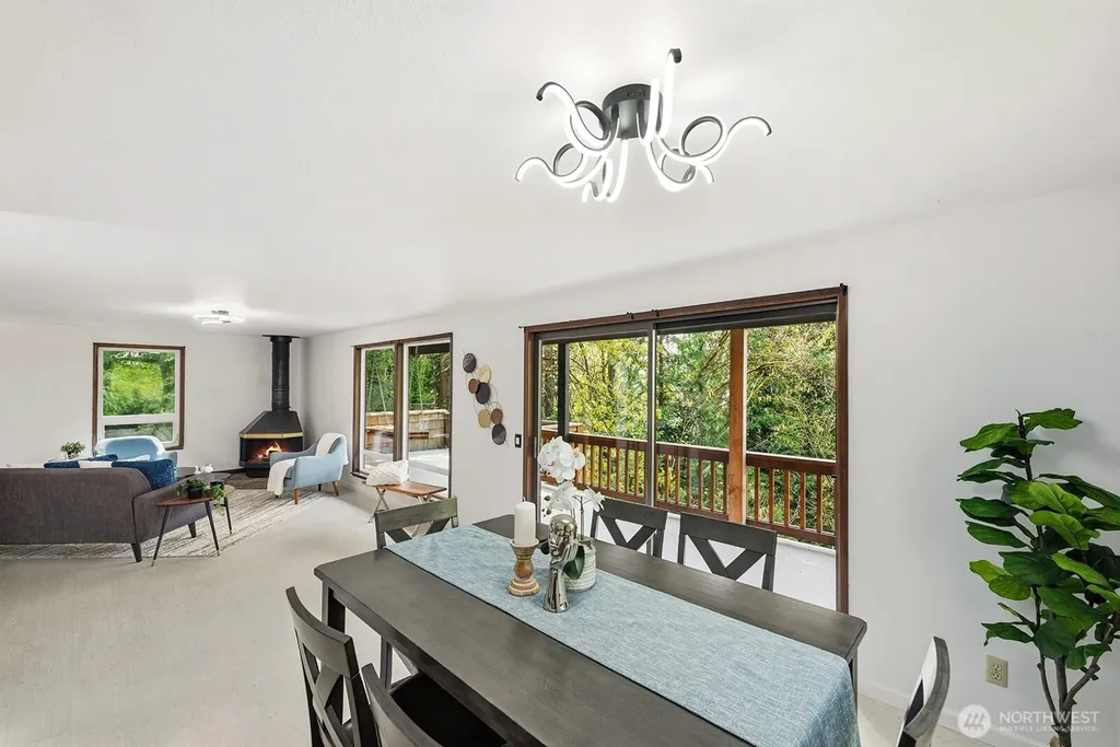 13133 66th Place NE Kirkland WA 98034