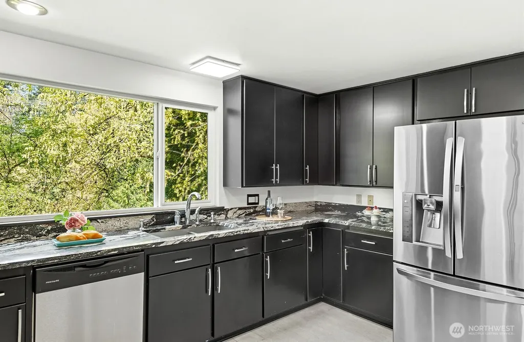 13133 66th Place NE Kirkland WA 98034