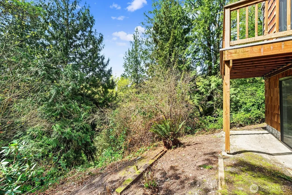 13133 66th Place NE Kirkland WA 98034