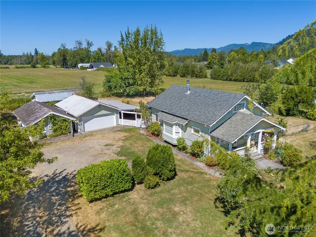 1676 Collins Road Buckley WA 98321