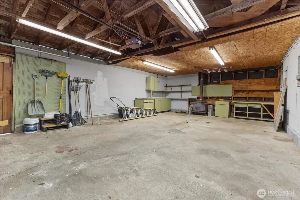 1676 Collins Road Buckley WA 98321