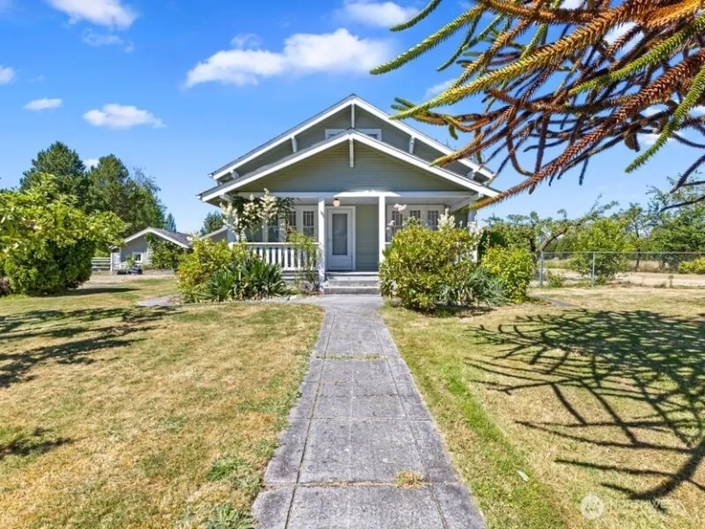 1676 Collins Road Buckley WA 98321