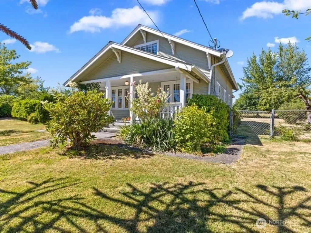 1676 Collins Road Buckley WA 98321