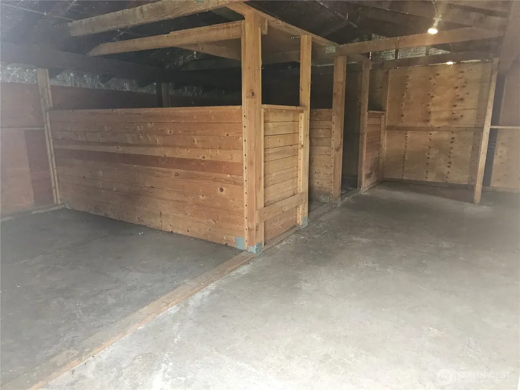 1676 Collins Road Buckley WA 98321