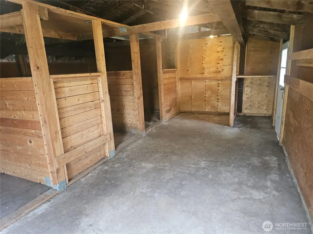 1676 Collins Road Buckley WA 98321
