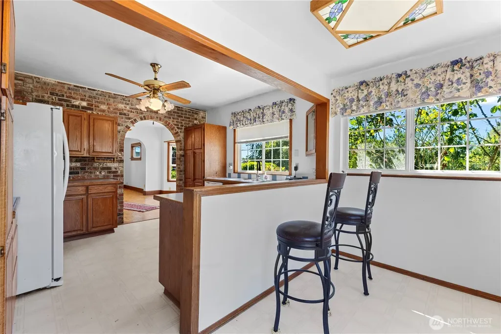 1676 Collins Road Buckley WA 98321