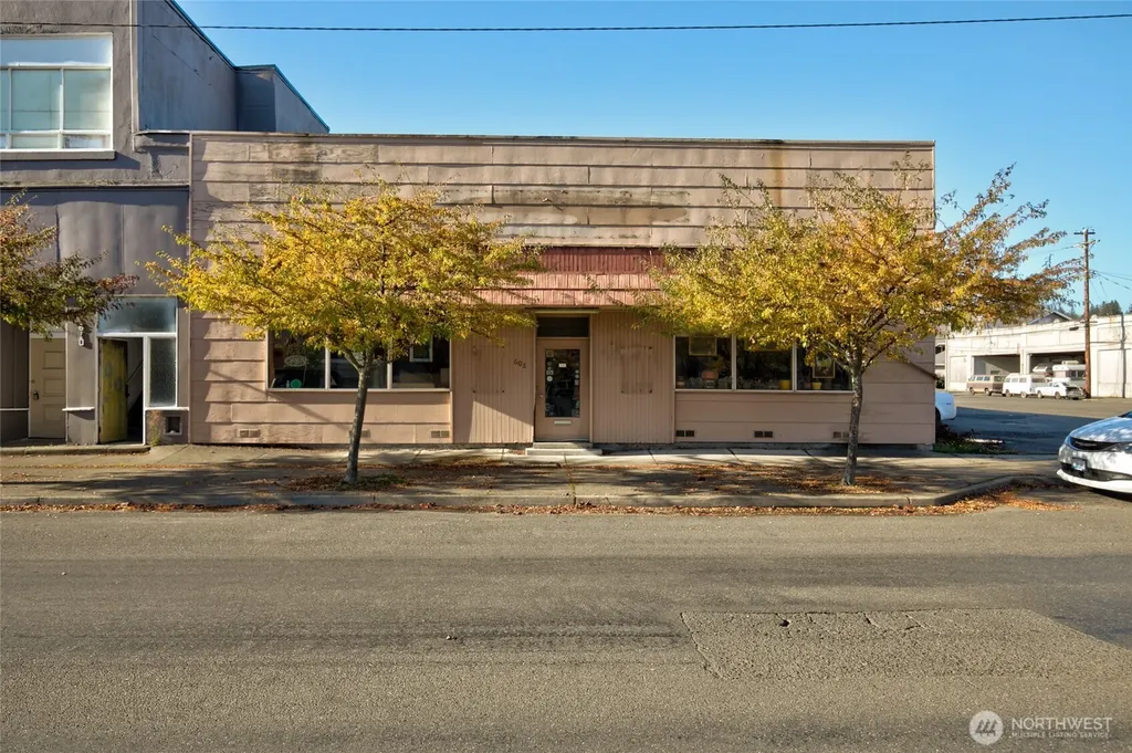 608 8th Street Hoquiam WA 98550
