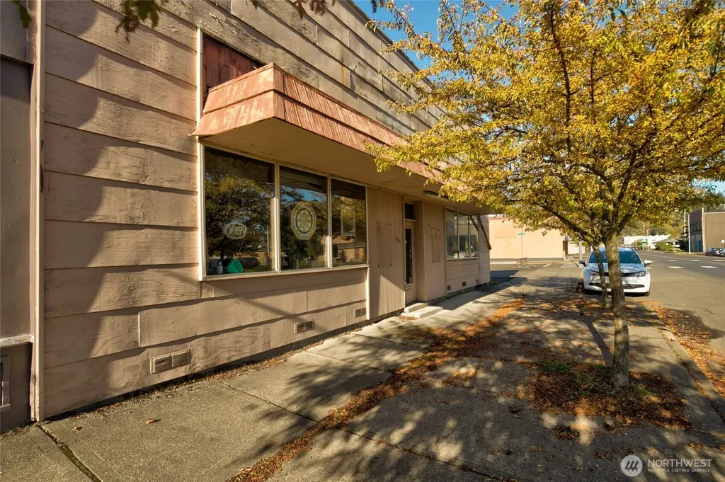 608 8th Street Hoquiam WA 98550