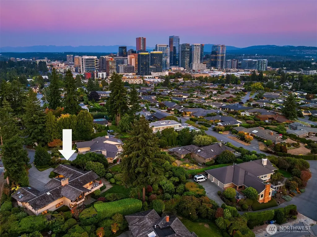 9501 NE 13th Street Clyde Hill WA 98004