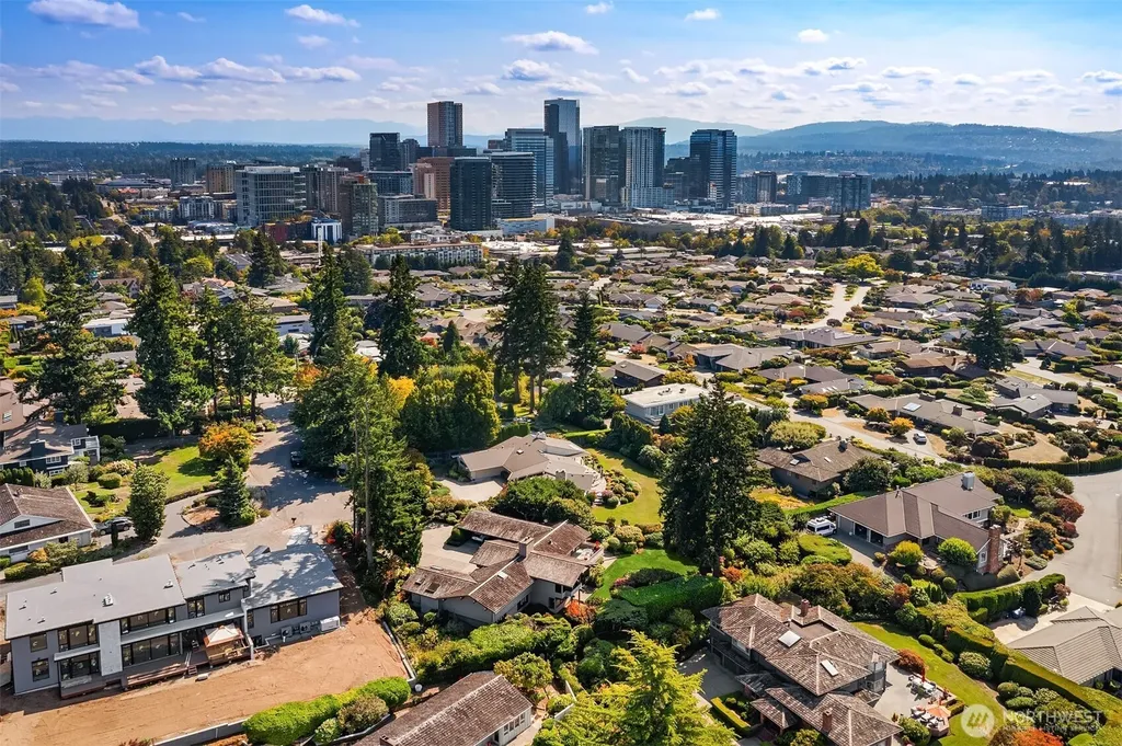 9501 NE 13th Street Clyde Hill WA 98004