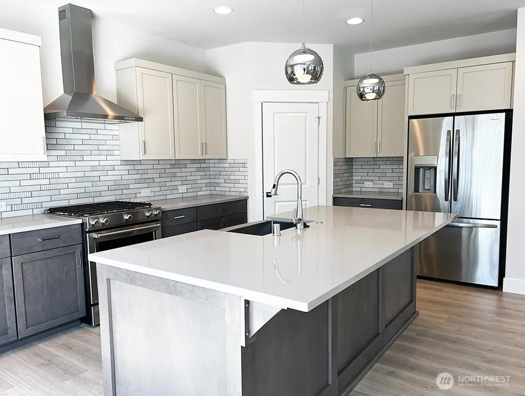 18011 SE 250th Place Covington WA 98042
