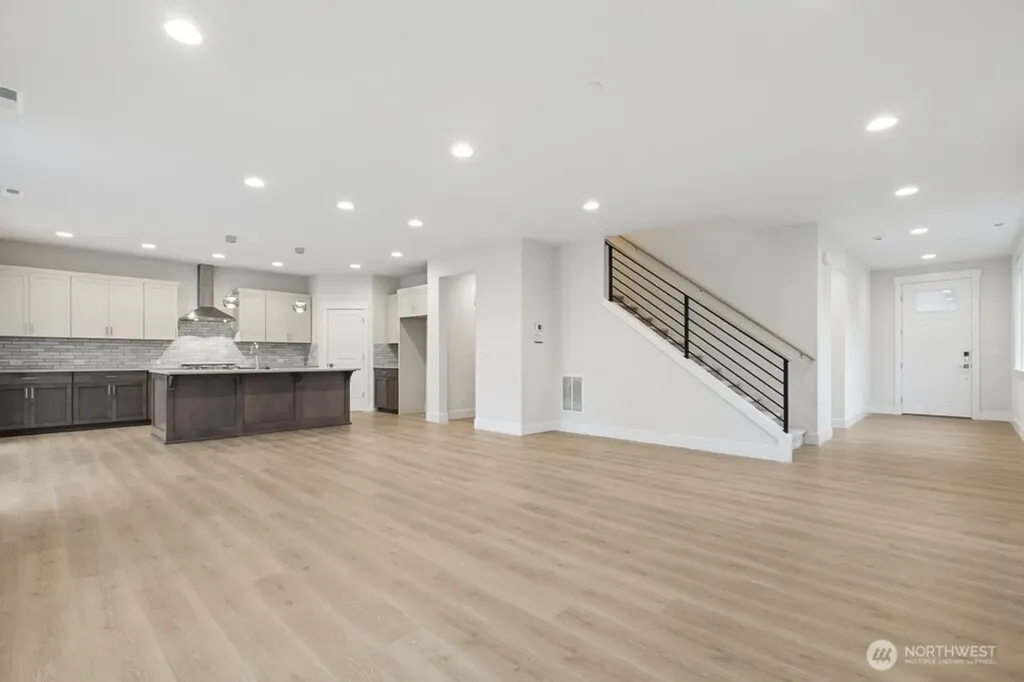 18011 SE 250th Place Covington WA 98042