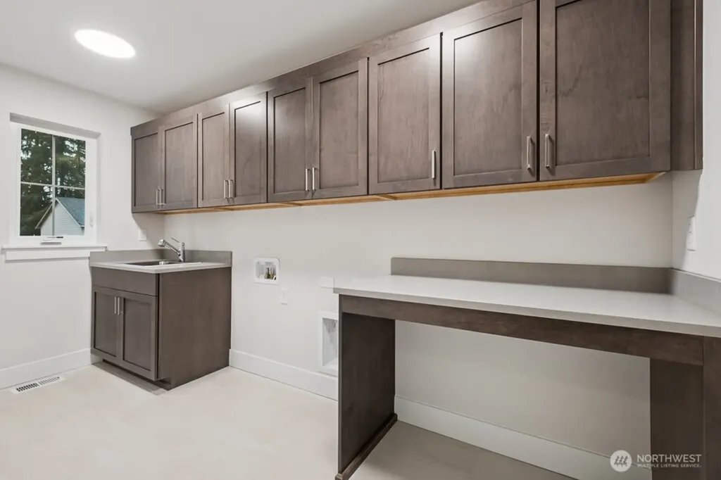 18011 SE 250th Place Covington WA 98042