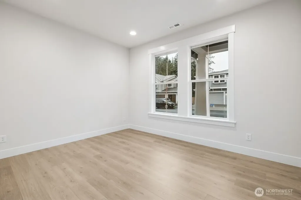 18011 SE 250th Place Covington WA 98042
