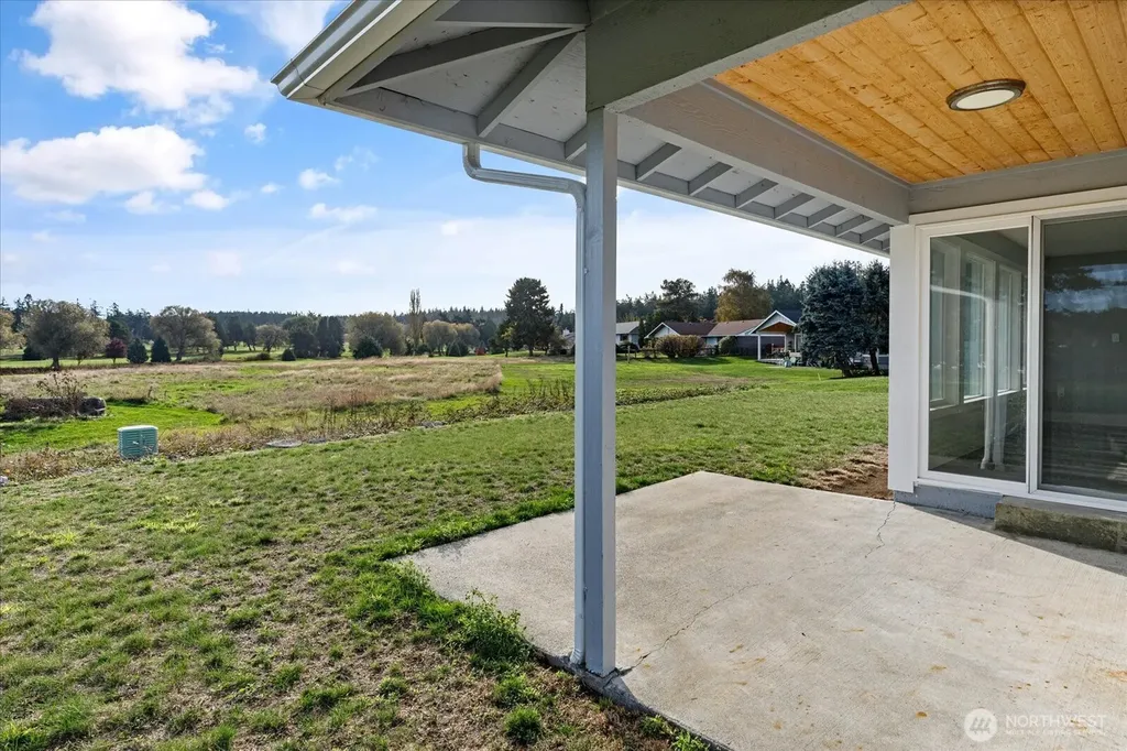 2312 Fairway Lane Oak Harbor WA 98277