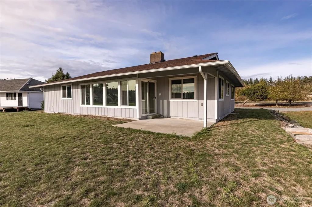 2312 Fairway Lane Oak Harbor WA 98277