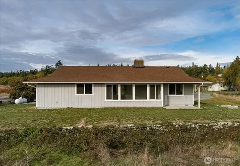 2312 Fairway Lane Oak Harbor WA 98277