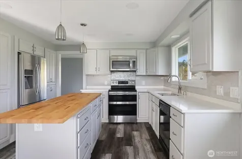 2312 Fairway Lane Oak Harbor WA 98277
