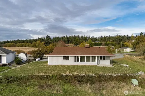 2312 Fairway Lane Oak Harbor WA 98277