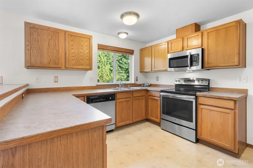 22318 Blue Lake Court SE Yelm WA 98597