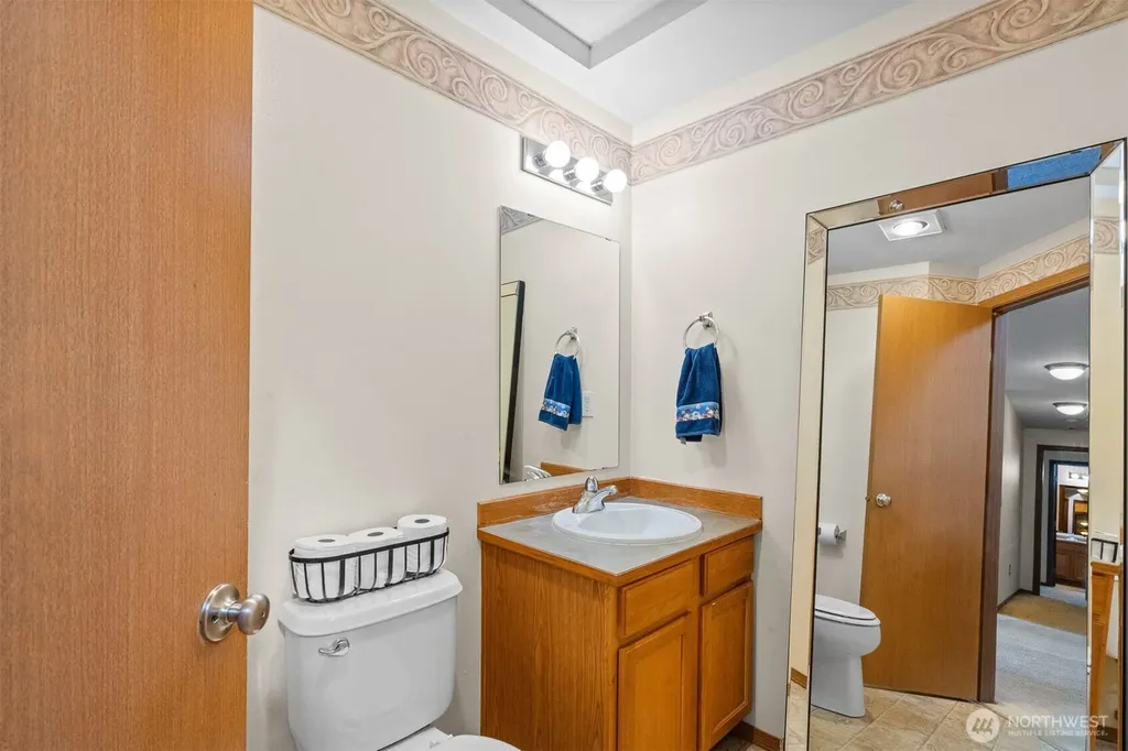22318 Blue Lake Court SE Yelm WA 98597