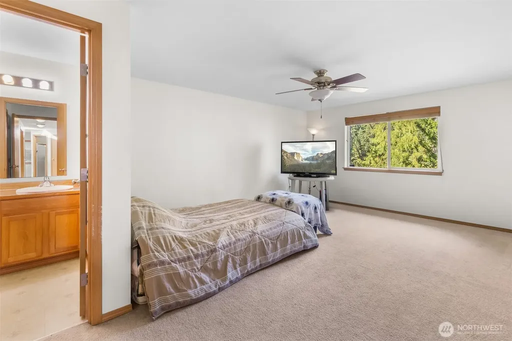 22318 Blue Lake Court SE Yelm WA 98597