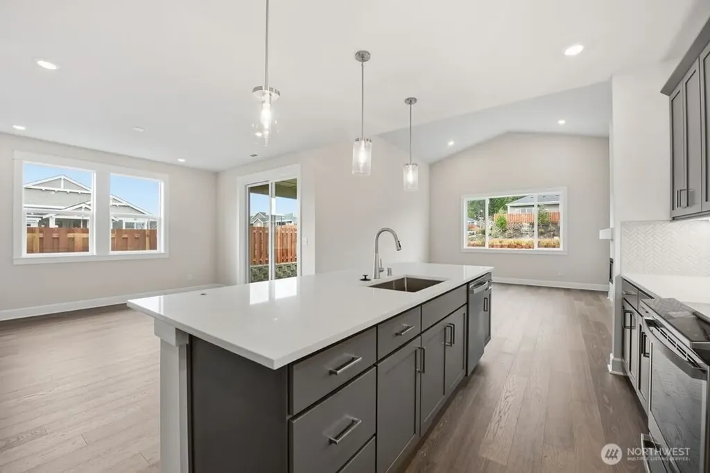 2945 Balsamroot Drive SE Lacey WA 98513