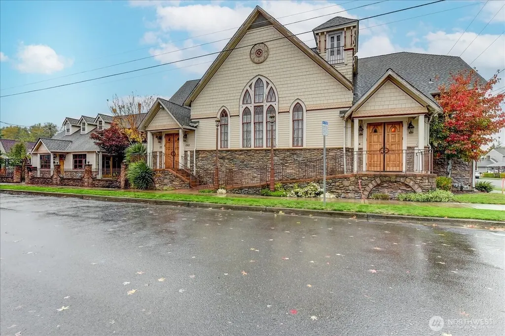 1313 Washington Street Sumner WA 98390