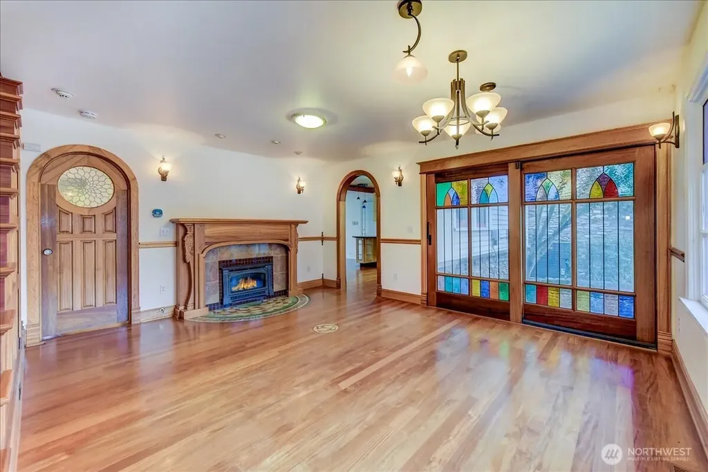 1313 Washington Street Sumner WA 98390