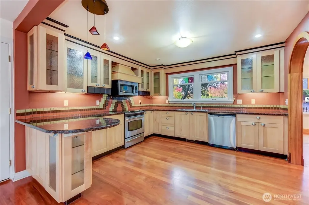 1313 Washington Street Sumner WA 98390