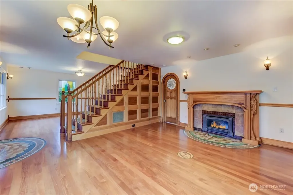 1313 Washington Street Sumner WA 98390