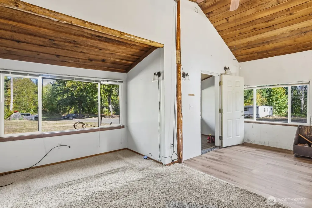 17328 Mulqueen Road SE Rainier WA 98576