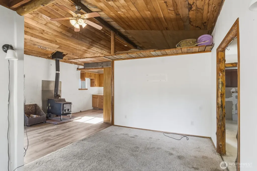 17328 Mulqueen Road SE Rainier WA 98576