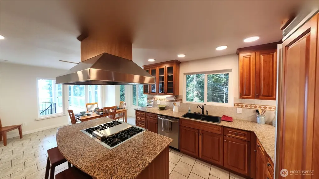 10405 Samish Island Road Bow WA 98232