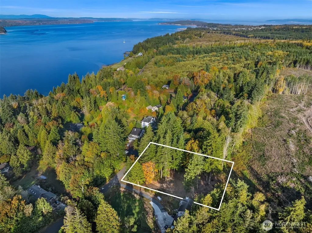 34464 Bridge View Drive NE Kingston WA 98346