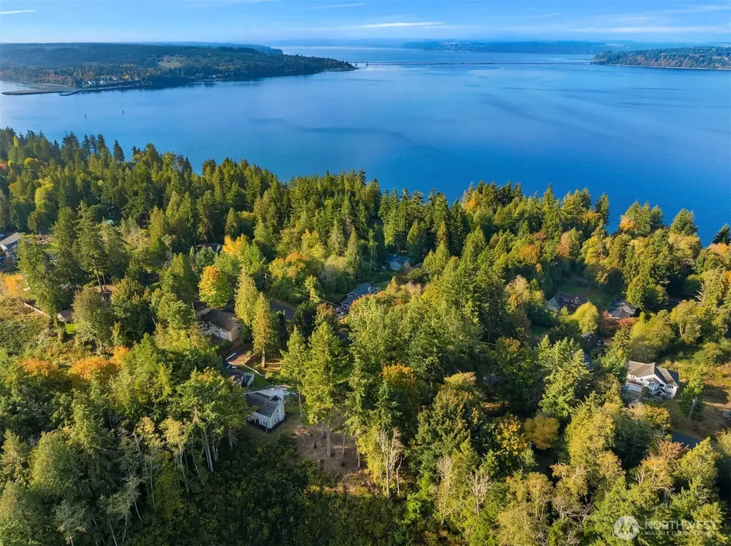 34464 Bridge View Drive NE Kingston WA 98346