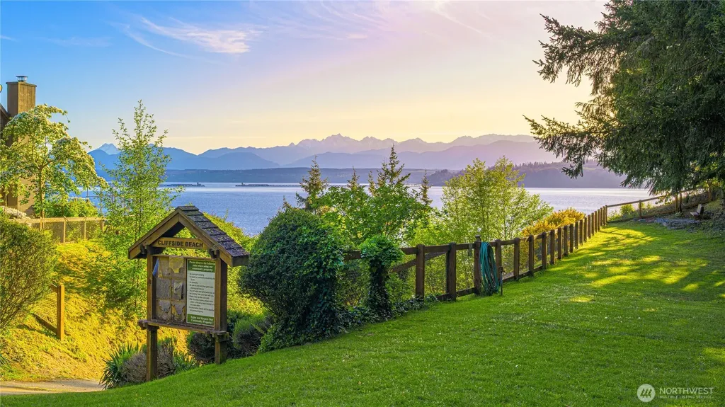 34464 Bridge View Drive NE Kingston WA 98346