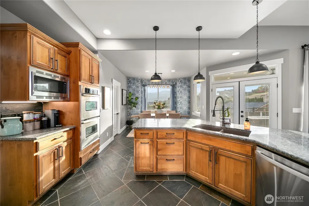 12 Elizabeth Court Wenatchee WA 98801