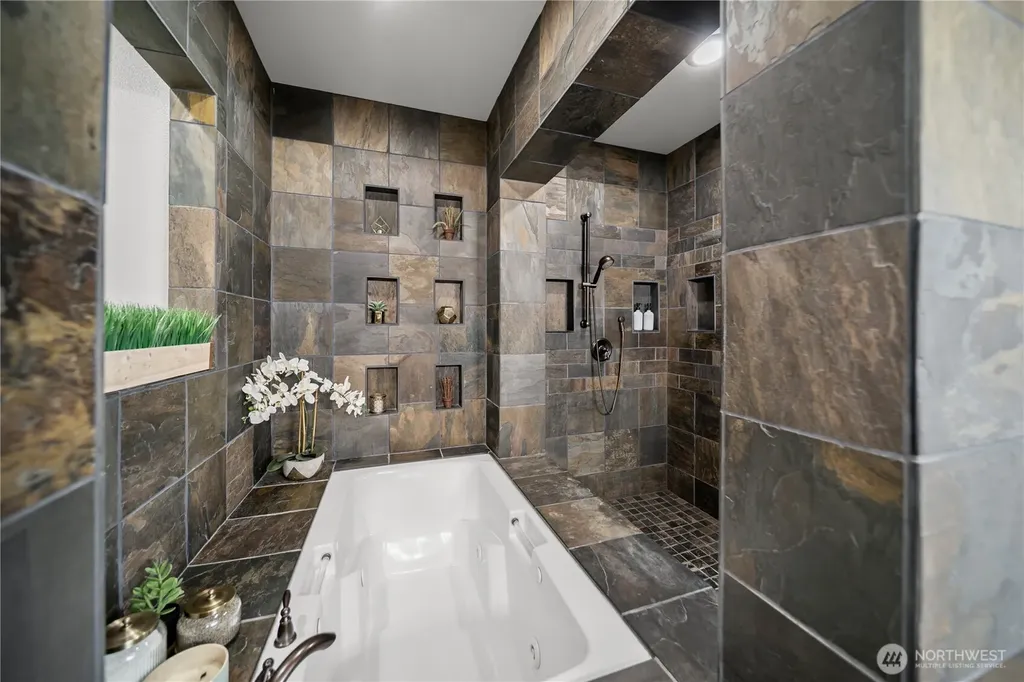 12 Elizabeth Court Wenatchee WA 98801